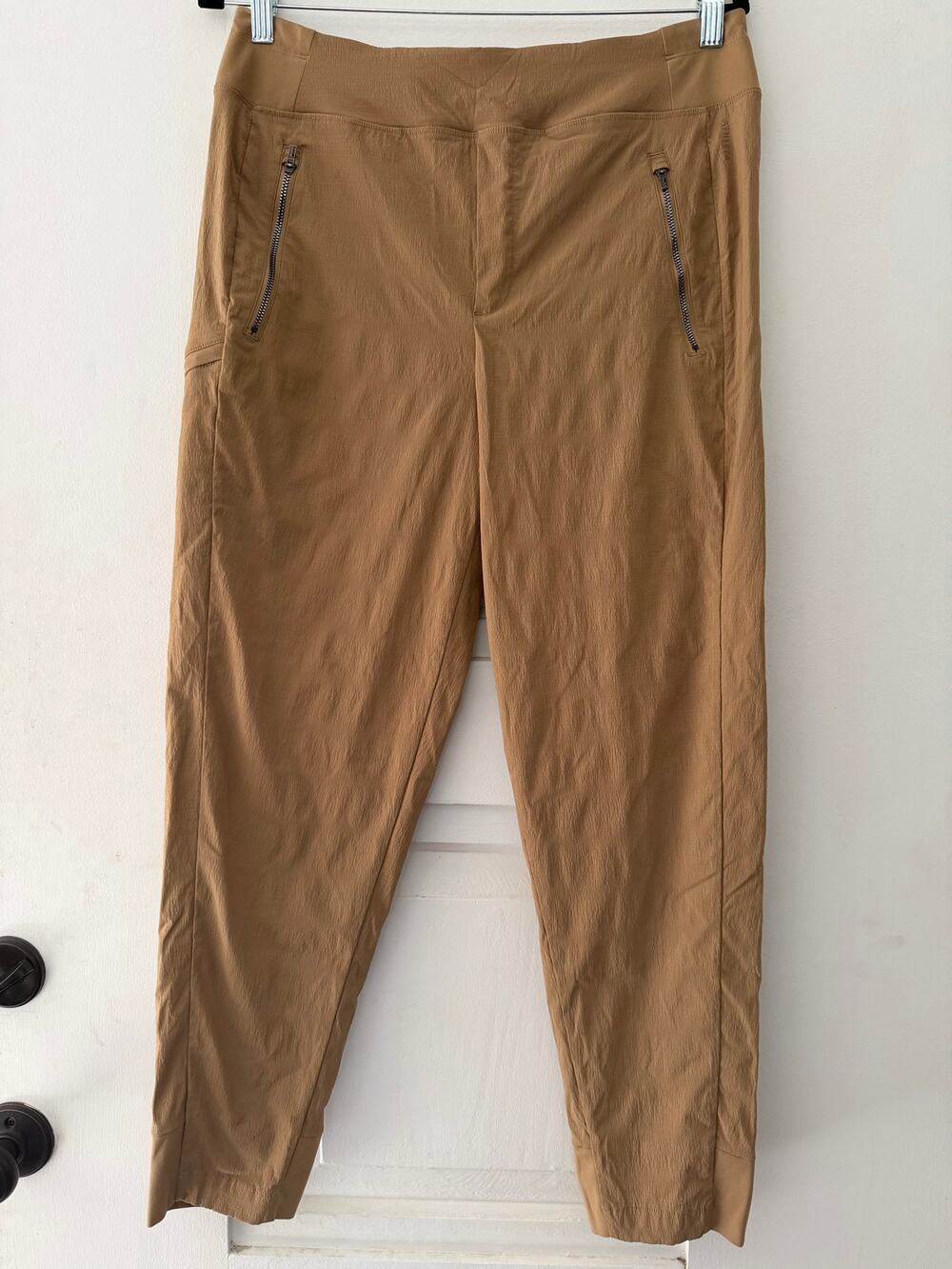 Athleta trekkie north jogger pants khaki / tan hiking walking size women’s 12